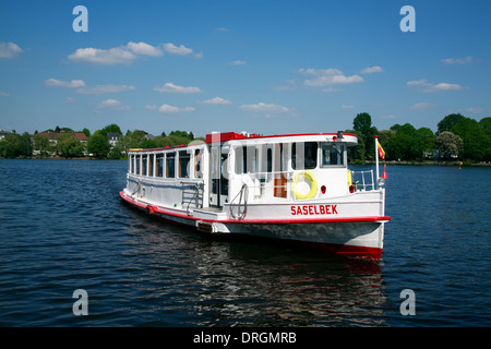 Bateau d'excursion, Lac Alster extérieur ( Aussenalster), Hambourg, Allemagne, Europe Banque D'Images