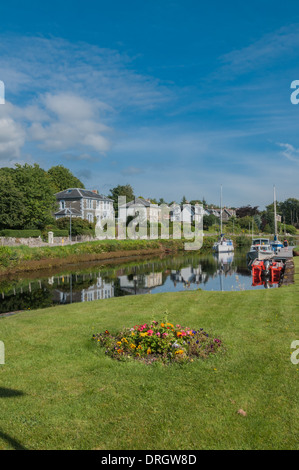 Bateaux disponibles dans le canal Crinan à Ardrishaig nr Lochgilphead ARGYLL & BUTE Ecosse Banque D'Images