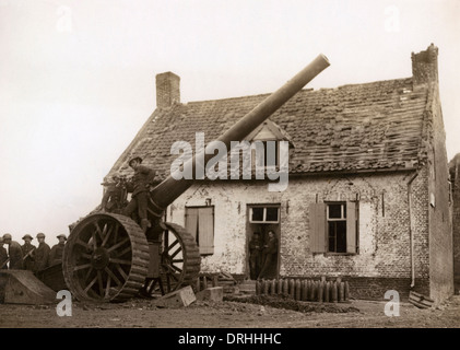 Big gun dans la bataille de la Lys, près d'Ypres, WW1 Banque D'Images