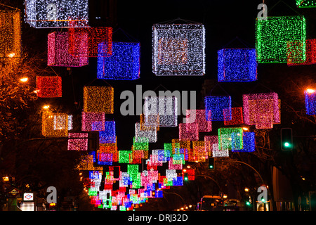 Calle de la rue Goya à Madrid avec des décorations de Noël Banque D'Images