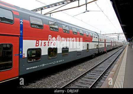 À la gare de Thun, Suisse Banque D'Images