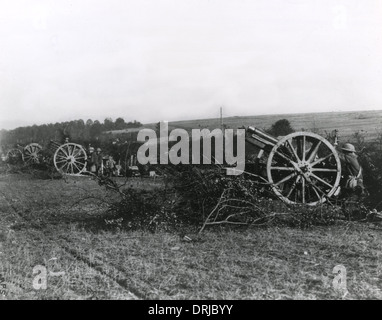 Canons allemands capturés dans les mains des Américains, WW1 Banque D'Images