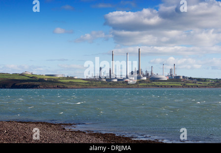 Valero anciennement Chevron Oil Refinery Rhoscrowther Pembrokeshire Milford Haven West Wales UK Banque D'Images