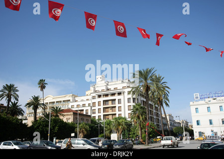 La fin de l'Avenue Habib Bourguibal où il croisement avec l'Avenue de France à Tunis, Tunisie. Banque D'Images