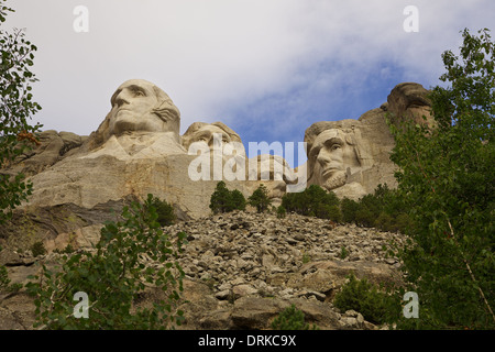 La sculpture de granit du Mont Rushmore y compris les visages de Washington, Jefferson, Roosevelt et Lincoln Banque D'Images