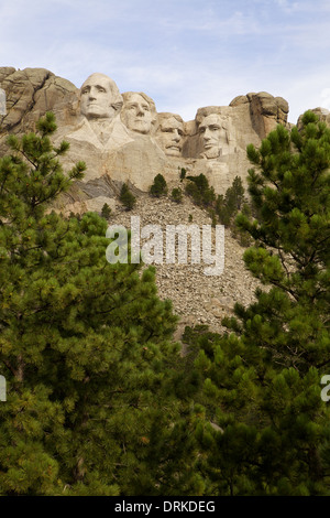 La sculpture de granit du Mont Rushmore y compris les visages de Washington, Jefferson, Roosevelt et Lincoln Banque D'Images