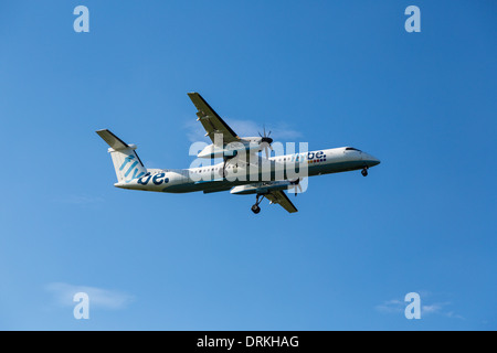 Flybe De Havilland Dash 8 à la terre Banque D'Images