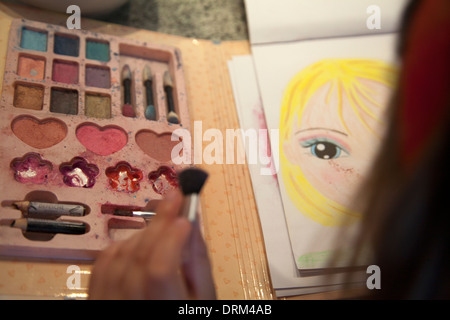 L'utilisation de Make Up Girl Coloring Book Banque D'Images