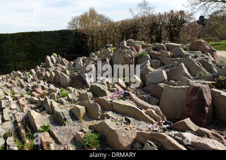 Récemment construit et planté ROCK GARDEN À RHS WISLEY. Banque D'Images