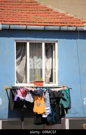 Le séchage des vêtements au ghetto turc à Istanbul Banque D'Images