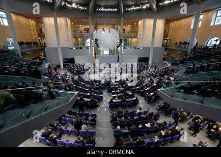 Berlin, Allemagne. Janvier 29th, 2014. La chancelière Merkel donne une déclaration gouvernementale au parlement allemand à Berlin. À la suite à la réunion du Cabinet, le Chancelier Meseberg, décrit les priorités du travail du gouvernement fédéral pour les années à venir. Credit : Reynaldo Chaib Paganelli/Alamy Live News Banque D'Images