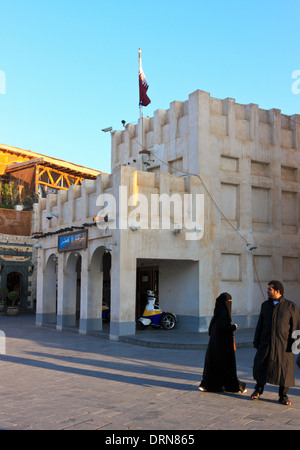 Poste de police de Souq Waqif, le vieux marché dans le centre ville de Doha Banque D'Images