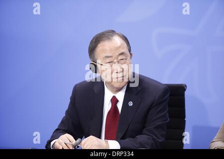 Berlin, Allemagne. 30Th Jan, 2014. La chancelière Merkel reçoit le secrétaire général de l'Organisation des Nations Unies, Ban Ki-moon, à la chancellerie à Berlin. Thèmes de la réunion sont : la poursuite des négociations de paix pour la Syrie à Montreux et Genève, la situation en Afrique, en particulier en République centrafricaine, au Mali et au Soudan du Sud ainsi que les objectifs du Millénaire pour le développement. / Photo : Ban Ki-moon, Secrétaire général de l'Organisation des Nations Unies. Credit : Reynaldo Paganelli/NurPhoto ZUMAPRESS.com/Alamy/Live News Banque D'Images