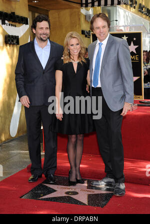 Hollywood, Californie, USA. 29 janvier, 2014. Jeremy Sisto, Cheryl Hines, et Kevin Nealon durant la cérémonie l'introduction de Cheryl Hines' étoile sur le Hollywood Walk of Fame. Credit : Lisa O'Connor/ZUMAPRESS.com/Alamy Live News Banque D'Images