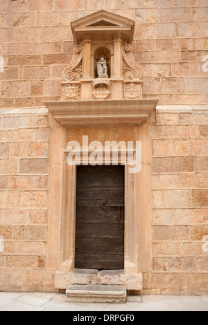 Castellon el Thomas porte de la tour de la Plaza Mayor à communauté de Valence Banque D'Images