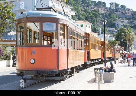 Tram en Port de Soller Mallora, Iles Baléares, Espagne, en octobre 2013 Banque D'Images