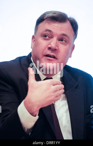 London, UK, 25/01/2014 : Fabian Society Conférence de l'an 2014. Le poste Ed Balls prend des questions.. Photo par Julie Edwards Banque D'Images