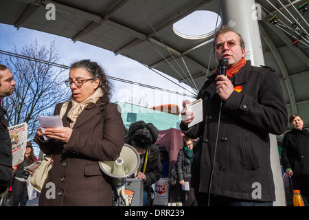 'AX The Bedroom Tax - No évictions' manifestation et rassemblement à Peckham, Londres, Royaume-Uni Banque D'Images