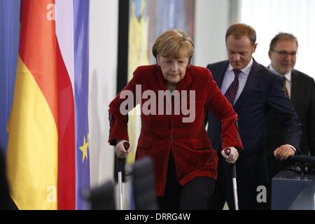 Berlin, Allemagne. Jan 31, 2014. La Chancelière fédérale Merkel reçoit de lui le premier ministre polonais Donald Tusk dans le bureau du chancelier. La Chancelière fédérale Merkel et le Premier ministre Tusk donner une conférence de presse conjointe sur le sujet : la situation en Ukraine ainsi que des accords bilatéraux et Europolitical. / Photo : Allemagne la chancelière Merkel. Credit : Reynaldo Paganelli/NurPhoto ZUMAPRESS.com/Alamy/Live News Banque D'Images