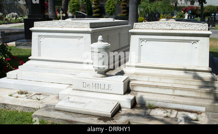 La tombe de Cecil B. DeMille au Hollywood Forever Cemetery Hollywood Los Angeles California USA Banque D'Images
