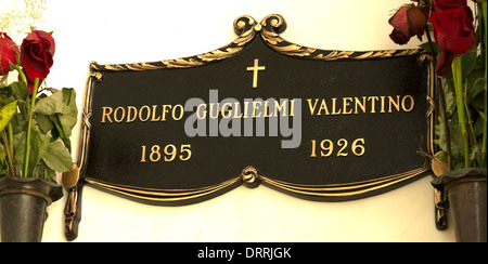 Rudolph Valentino's crypt au Hollywood Forever Cemetery Hollywood LA California Banque D'Images