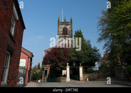 L'église Saint Pierre, Crewe, Cheshire, un bâtiment classé dans le style néo-classique Banque D'Images