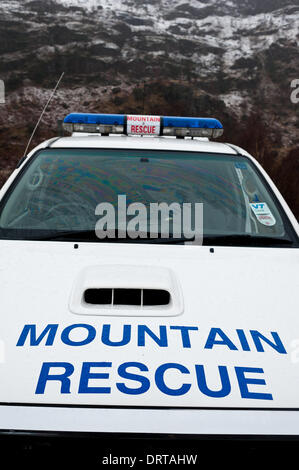 Glen Nevis Ecosse UK. 1er février, 2014. Une vaste opération de recherche et sauvetage a été en cours depuis deux jours pour un marcheur manquant dans l'anneau de Steall sont de Glen Nevis.Un itinéraire de montagne classique combinant la traverse de quatre munroes,mais chute de neige extrême a fait de la région.L'homme perfide beleived d'être de l'Edinburgh domaine n'a pas encore été trouvé, l'opération est maintenant en cours d'exécution par la police locale. Credit : Kenny Ferguson/Alamy Live News Banque D'Images