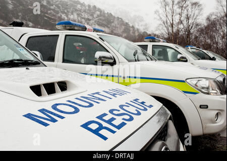 Glen Nevis Ecosse UK. 1er février, 2014. Une vaste opération de recherche et sauvetage a été en cours depuis deux jours pour un marcheur manquant dans l'anneau de Steall sont de Glen Nevis.Un itinéraire de montagne classique combinant la traverse de quatre munroes,mais chute de neige extrême a fait de la région.L'homme perfide beleived d'être de l'Edinburgh domaine n'a pas encore été trouvé, l'opération est maintenant en cours d'exécution par la police locale. Credit : Kenny Ferguson/Alamy Live News Banque D'Images