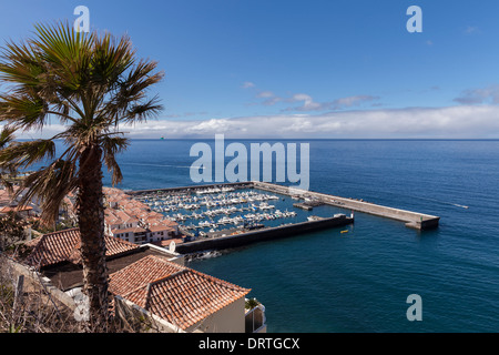 Los Gigantes marina vue aérienne de la Calle El Pino, Tenerife, Canaries, Espagne. Banque D'Images