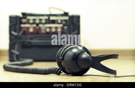 Casque et amplificateur de guitare Banque D'Images