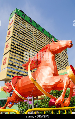 Le Nouvel An chinois 2014 Décoration de la rue dans l'année du cheval, Chinatown, Singapour Banque D'Images