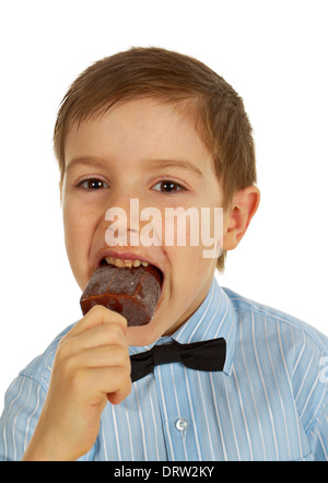 Smiling young Caucasian boy holding ice cream.isolated on white Banque D'Images