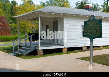 USA Mississippi MS Miss Elvis Presley Tupelo accueil naissance naissance - extérieur de la maison d'accueil de la petite enfance d'origine Banque D'Images