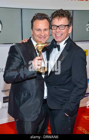 Guido Maria Kretschmer gagnant et amis Frank Mutters au 49.Goldene Kamera 2014 Hangar à l'Aéroport de Tempelhof à Berlin, Allemagne, le 01. Février 2014. Banque D'Images
