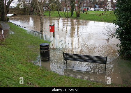 L'eau de l'inondation Edenbridge Kent England UK Europe Banque D'Images