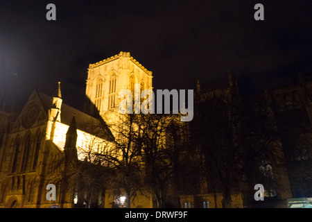 La cathédrale de York la nuit Banque D'Images