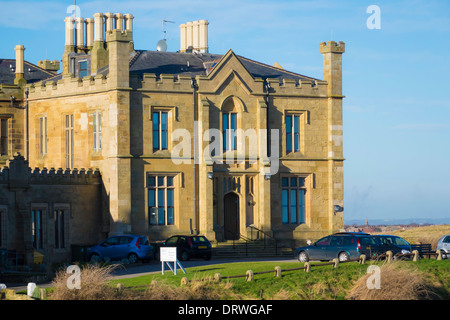 Cliff House à Marske par la mer construit en 1844 par Joseph Pease (1799-1872) comme une résidence d'une maison de retraite depuis 1981 Banque D'Images