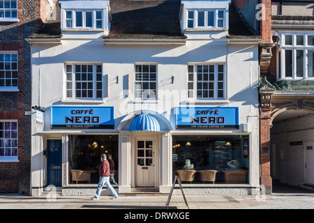 Caffe Nero café cafétéria, Henley on Thames, Oxfordshire, England, GB, au Royaume-Uni. Banque D'Images