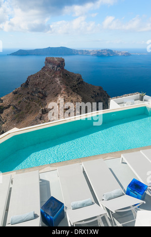 Piscine près de Skaros Rock à Santorin, Grèce Banque D'Images