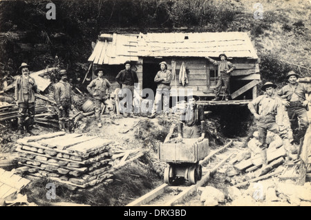 Carte postale de la scène de la mine Drift à Lightning Creek, Colombie-Britannique Canada 1861. USAGE ÉDITORIAL UNIQUEMENT Banque D'Images