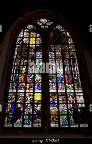 L'Annonciation et la Visitation, 16e siècle vitrail dans Oude Kerk (vieille église) à Amsterdam, Hollande. Banque D'Images