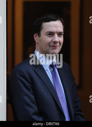 London, UK, 4 février 2014. George Osborne, homme politique conservateur britannique. Chancelier de l'Échiquier vu à Downing Stre Banque D'Images