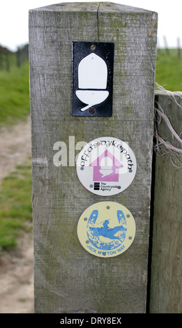 Offa's Dyke Path et Jack Myton marquage façon Llanfair Hill Shropshire England UK Banque D'Images