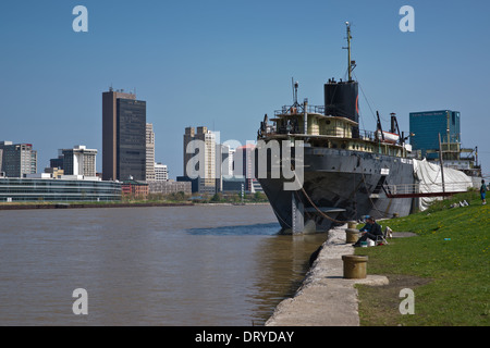 Navire historique musée cargo S.S. Willis B. Boyer sur Maumee River Toledo Ohio images images Grande haute résolution horizontale aux États-Unis haute résolution US haute résolution Banque D'Images