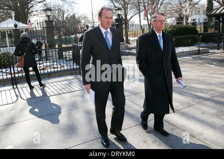 James Gorman, directeur général de Morgan Stanley, à gauche, et Richard Davis, président, US Bancorp, droite. Banque D'Images