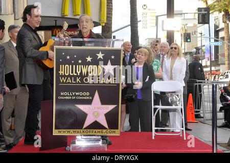 Los Angeles, CA, USA. 4e Mar, 2014. Jack H. Harris à la cérémonie d'intronisation pour l'étoile sur le Hollywood Walk of Fame pour Jack Harris, Hollywood Boulevard, Los Angeles, CA, le 4 février 2014. Crédit : Michael Germana/Everett Collection/Alamy Live News Banque D'Images