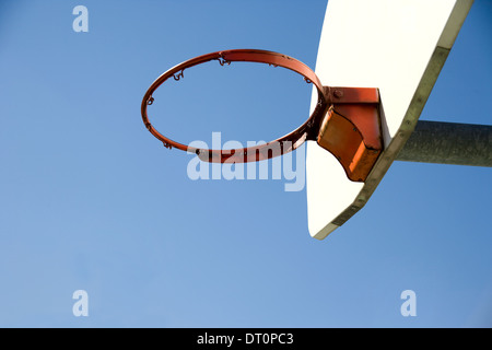 Panier de basket-ball avec l'absence nette Banque D'Images