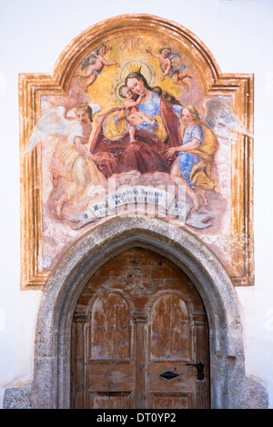 En chapelle chrétienne Kirchweg dans la vieille partie de la ville de Oetz, au Tyrol, Autriche Banque D'Images