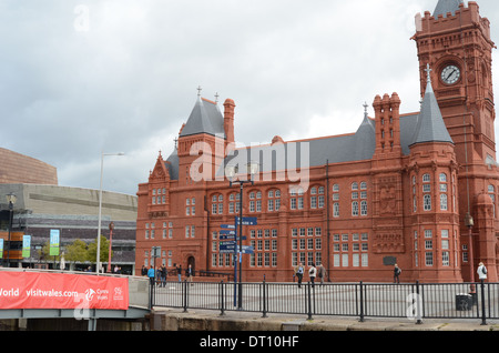 Redbrick Pierhead building, la baie de Cardiff, Pays de Galles, Royaume-Uni Banque D'Images