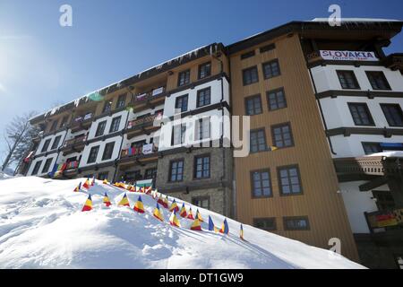 La Pierre Saint Martin, la Russie. Feb 06, 2014. Vue de l'Endurance de neige village olympique de la Pierre Saint Martin, de la Russie, 06 février 2014. Les Jeux olympiques de Sotchi 2014 exécuté à partir de 07 au 23 février 2014. Photo : Kay Nietfeld/dpa/Alamy Live News Banque D'Images